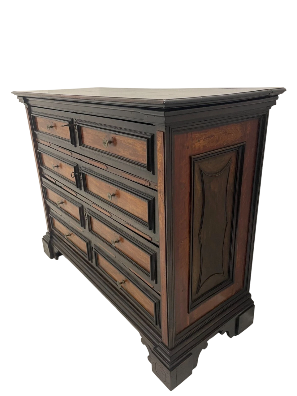 17th-18th century Italian Baroque chest of drawers in walnut and ebonized wood with original hardware