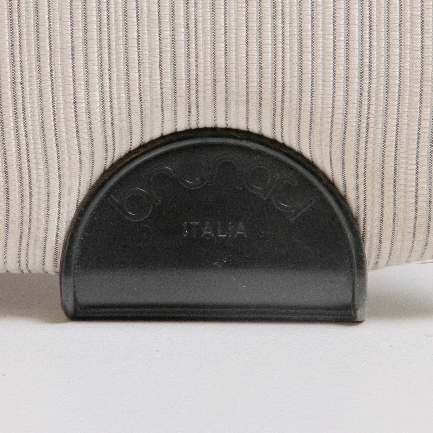 1970s Vitelli & Ammannati Lounge Chairs for Brunati, Italy – Pair of Sculptural Modernist Armchairs