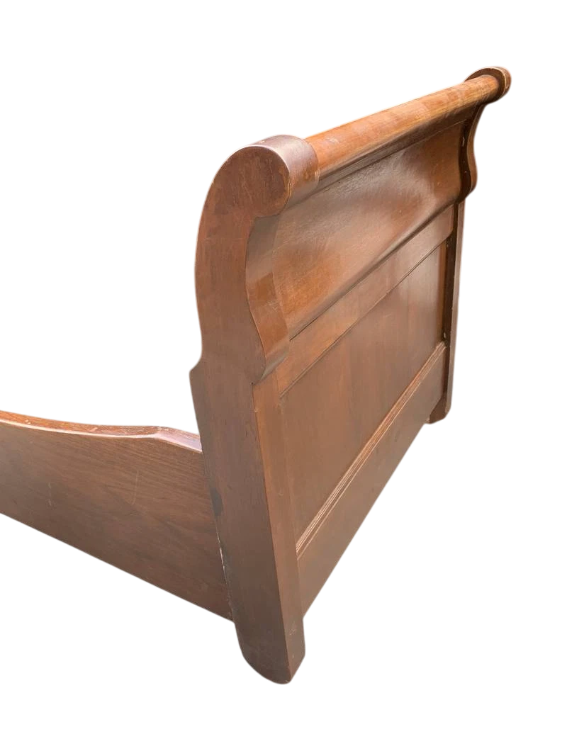 19th-Century Carlo X Walnut Sleigh Bed with Original Casters – Italian Antique (c. 1825–1835)